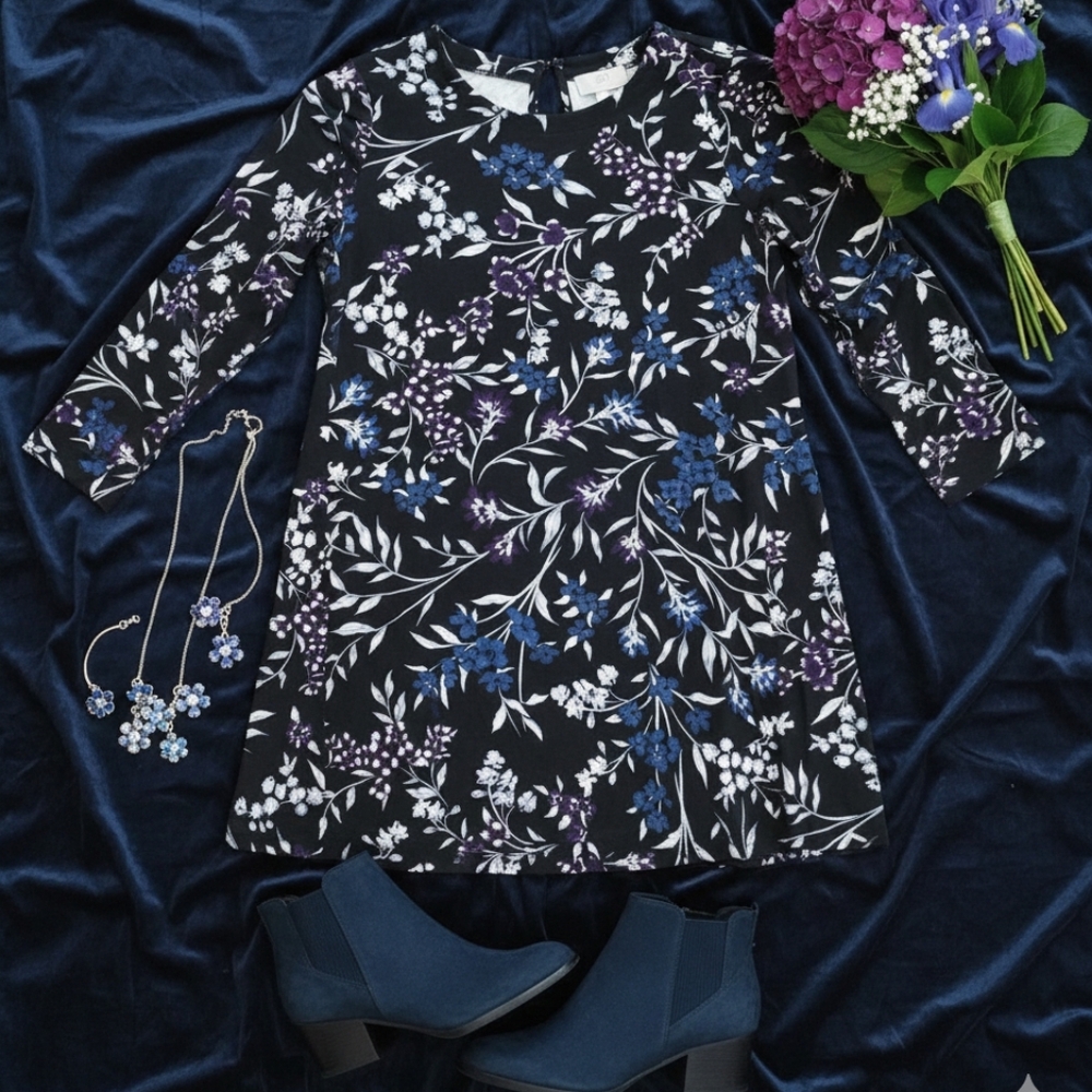 Loft Dress - Picture 14 of 16